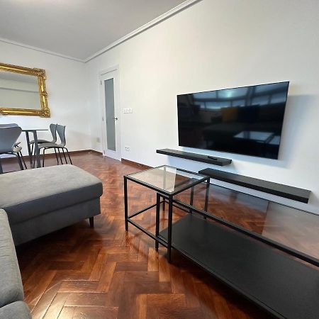 Oktheway Big Coruna Apartment A Coruna Bagian luar foto