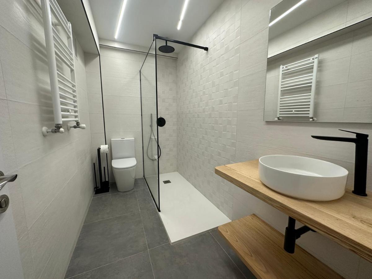 Oktheway Big Coruna Apartment A Coruna Bagian luar foto