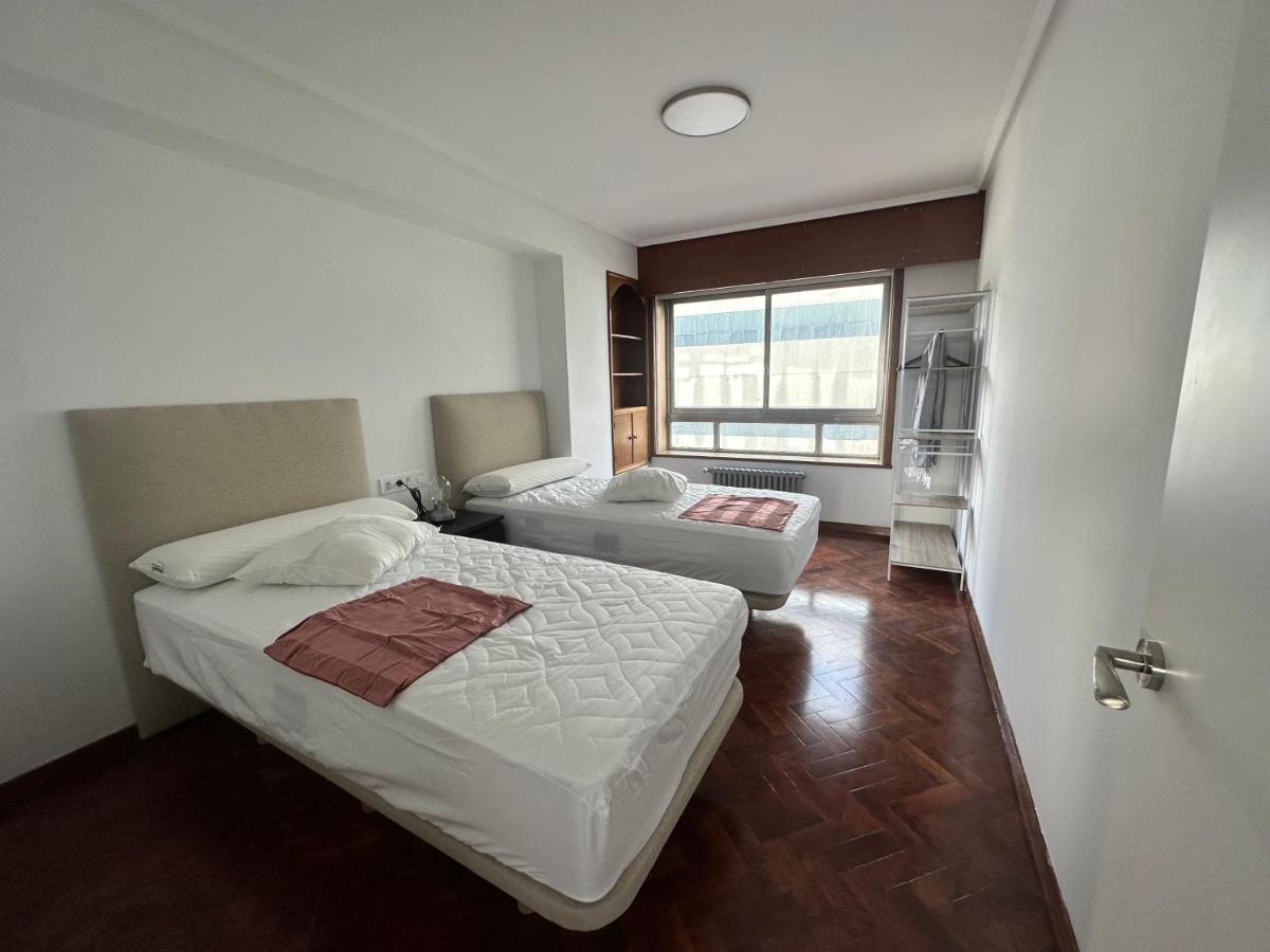 Oktheway Big Coruna Apartment A Coruna Bagian luar foto