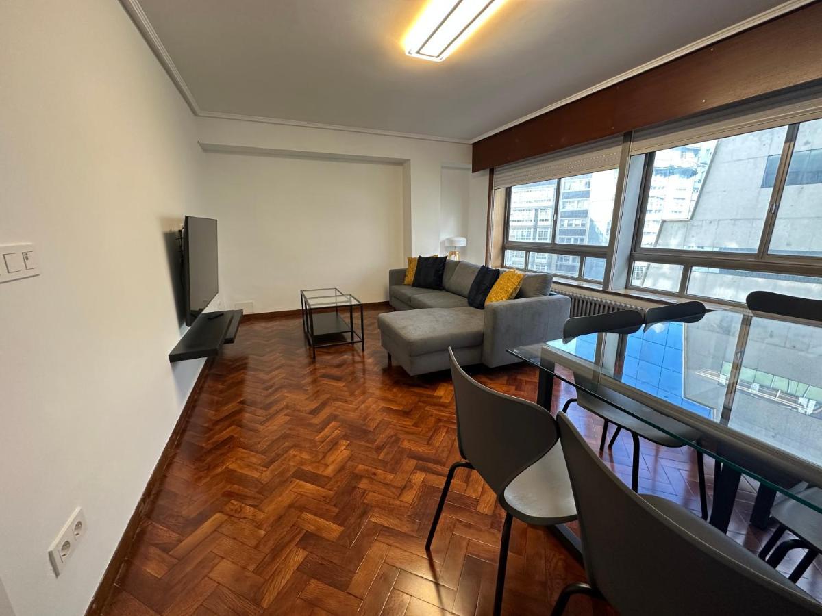 Oktheway Big Coruna Apartment A Coruna Bagian luar foto