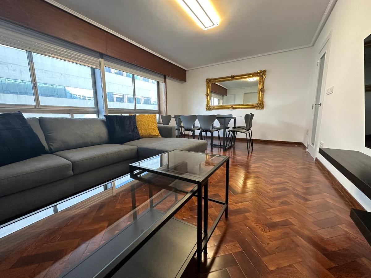 Oktheway Big Coruna Apartment A Coruna Bagian luar foto