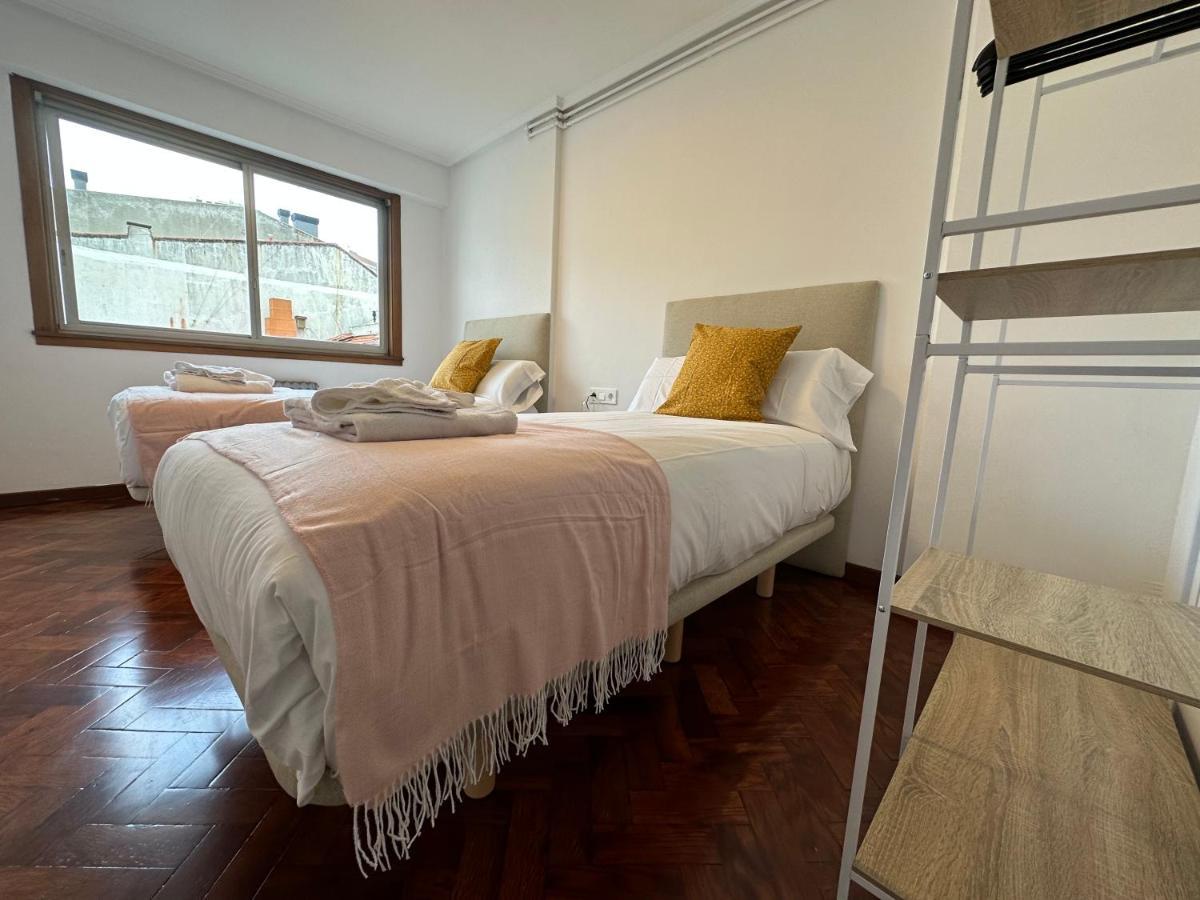 Oktheway Big Coruna Apartment A Coruna Bagian luar foto